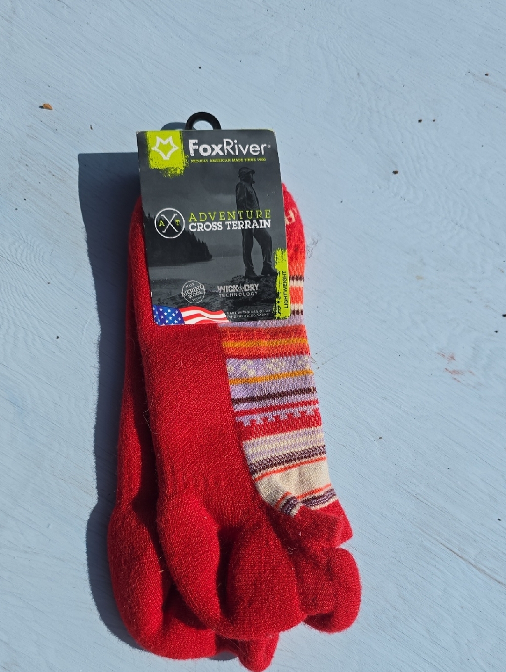 Merino Wool Low Wick Dry Socks Cushion Red Heel Tab Unisex Womens M 7-9.5
